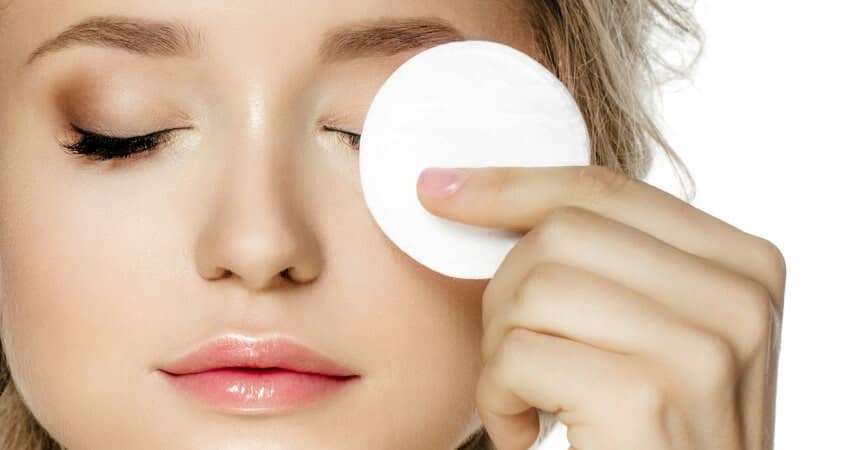 اهمیت جنس پد آرایش پاک‌کن ایپک برای سلامت صورت