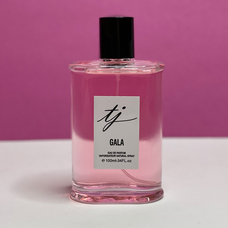 عطر گالا تی جی رایحه باکارات رژ طلایی