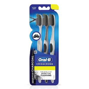 مسواک زغالی 3 عددی اکسترا سافت اورال بی Oral B Extra Soft Criss Cross Toothbrush
