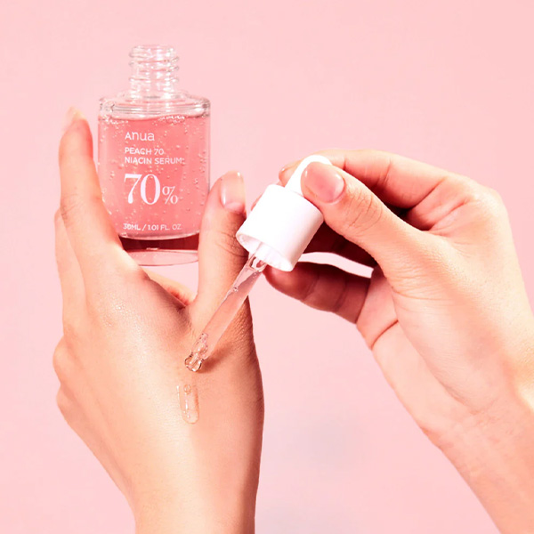 سرم روشن کننده هلو و نیاسینامید آنوا 30Ml