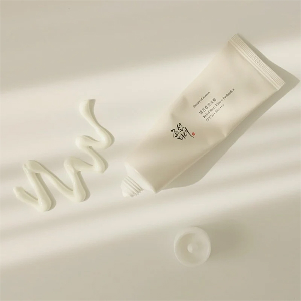 کرم ضد آفتاب بی رنگ بیوتی آف جوسان Spf 50